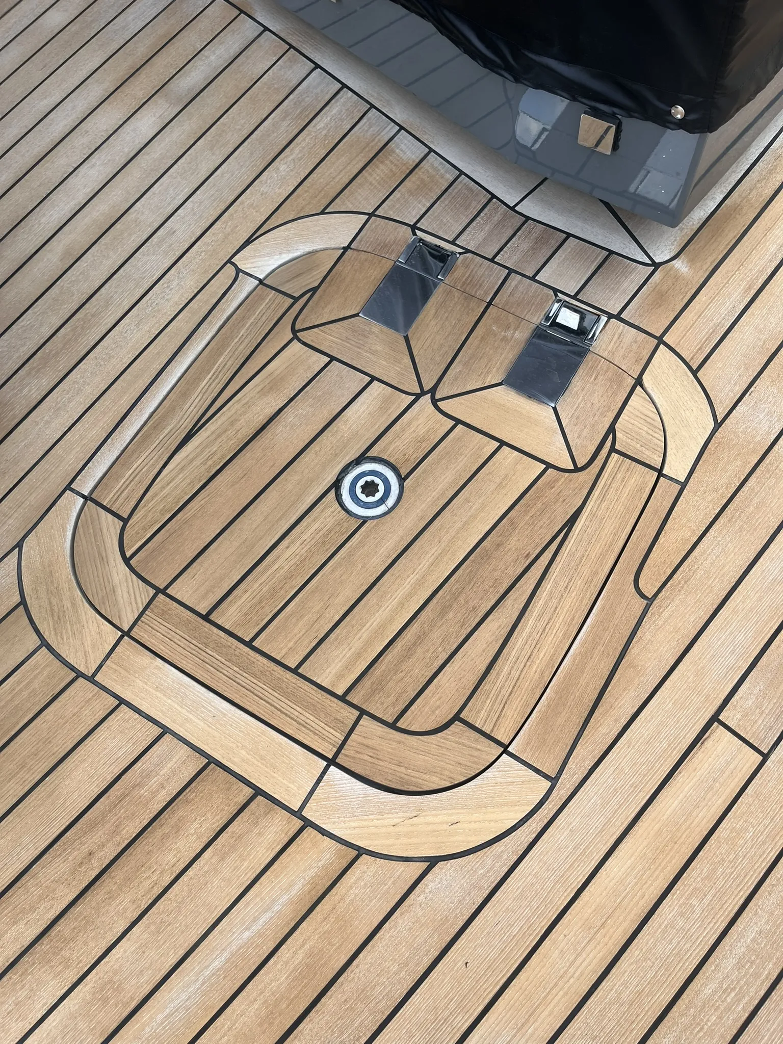 Ferro 77 - Hatch - Sty Marine